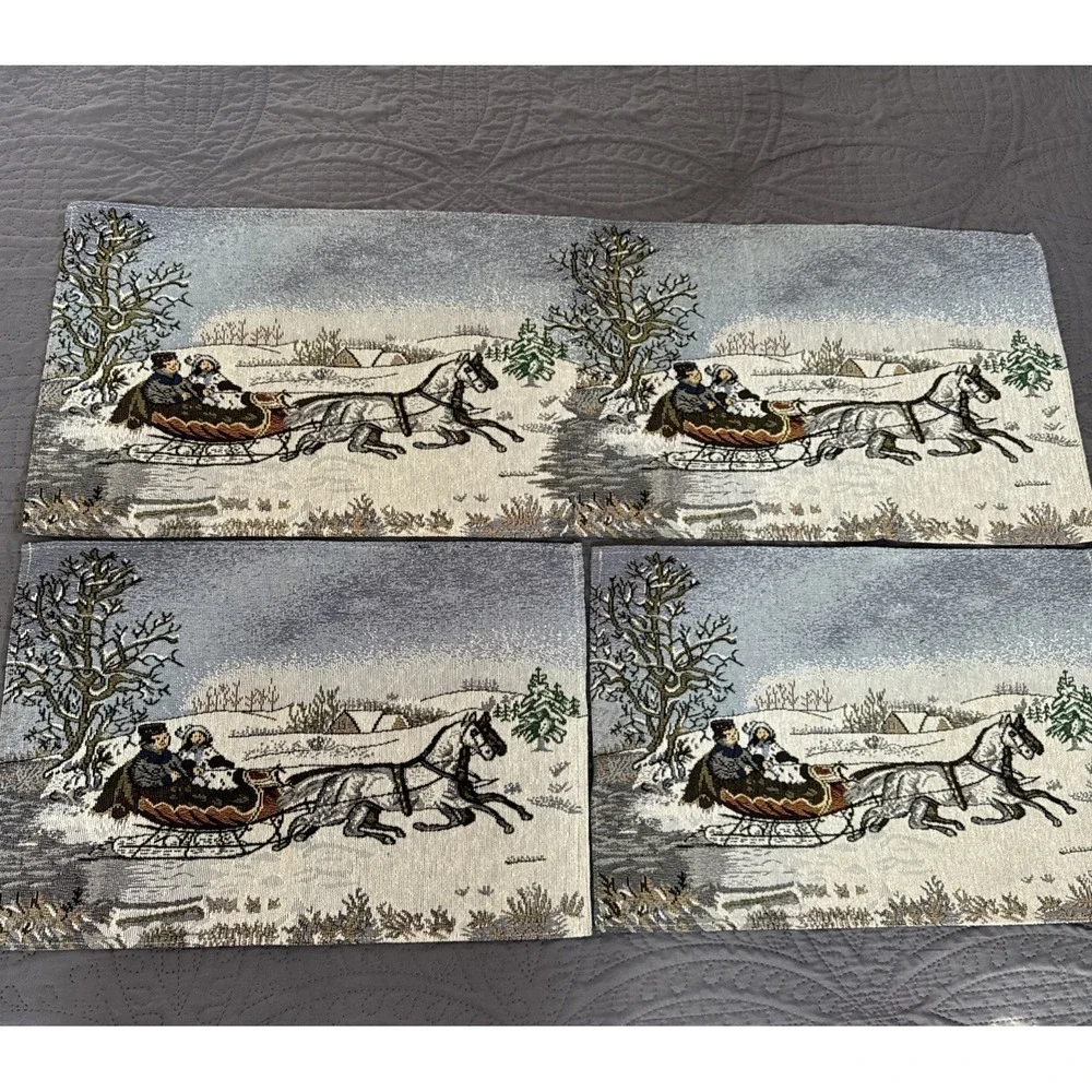 Tapestry Victorian-inspired Winter Sleigh Ride 2‎ Placemats + Runner Snow Scene